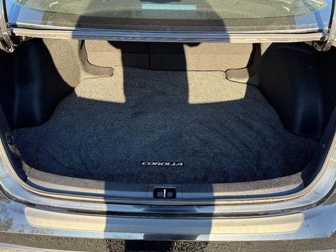 Certified 2022 Toyota Corolla SE image 4