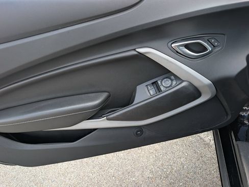 Used 2020 Chevrolet Camaro LT RWD image 14