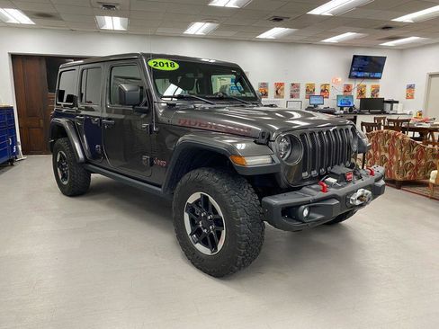 Used 2018 Jeep Wrangler Unlimited Rubicon w/ Dual Top Group image 2