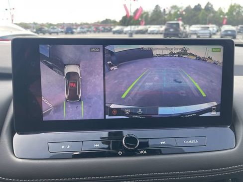 New 2026 Nissan Rogue Platinum w/ Tech Package AWD/4WD image 17
