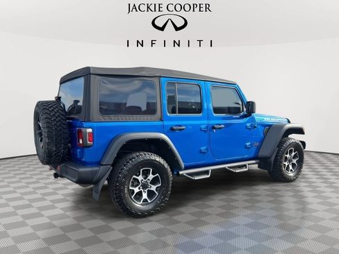 Used 2021 Jeep Wrangler Unlimited Rubicon w/ Cold Weather Group AWD/4WD image 6
