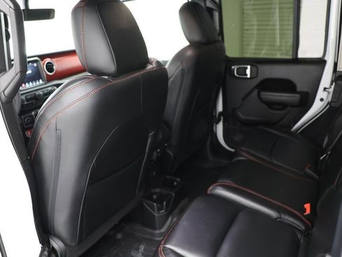 Used 2023 Jeep Wrangler Unlimited Rubicon image 12