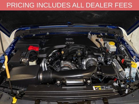 Used 2019 Jeep Wrangler Unlimited Sahara AWD/4WD image 19