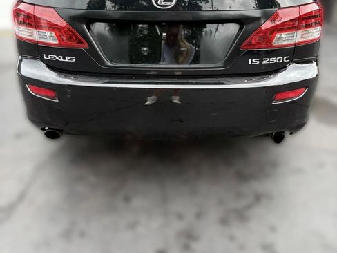 Used 2010 Lexus IS 250C image 4