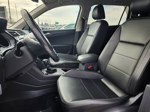 Used 2018 Volkswagen Tiguan SE image 10