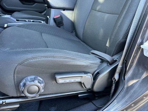 Used 2021 Jeep Wrangler Unlimited Sport image 14