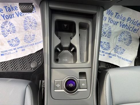 Used 2025 Volkswagen Tiguan SE AWD/4WD image 36
