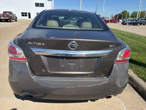 Used 2015 Nissan Altima 2.5 SL w/ Technology Package FWD image 8