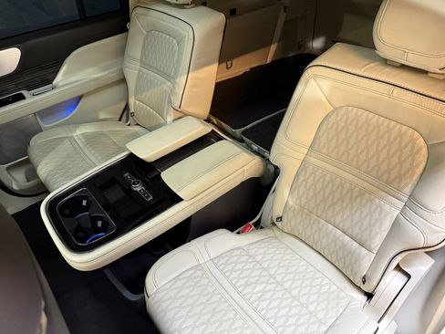 Used 2021 Lincoln Navigator Black Label image 44