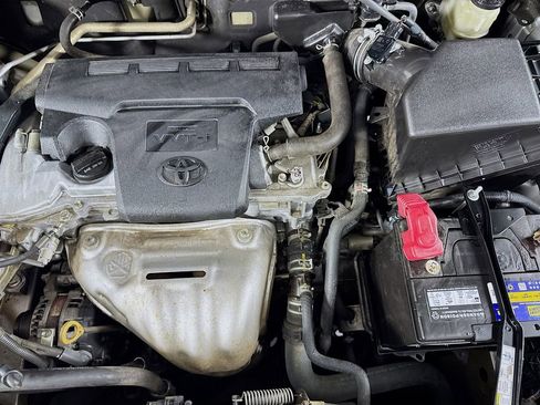 Used 2016 Toyota RAV4 SE image 40