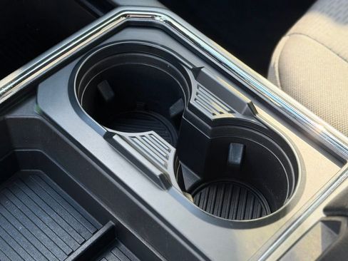 Used 2020 Ford F250 XLT w/ XLT Premium Package AWD/4WD image 16