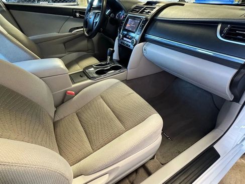 Used 2012 Toyota Camry XLE image 22