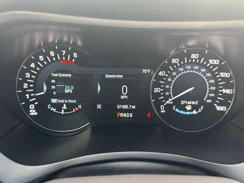 Used 2017 Lincoln MKZ Reserve FWD image 15