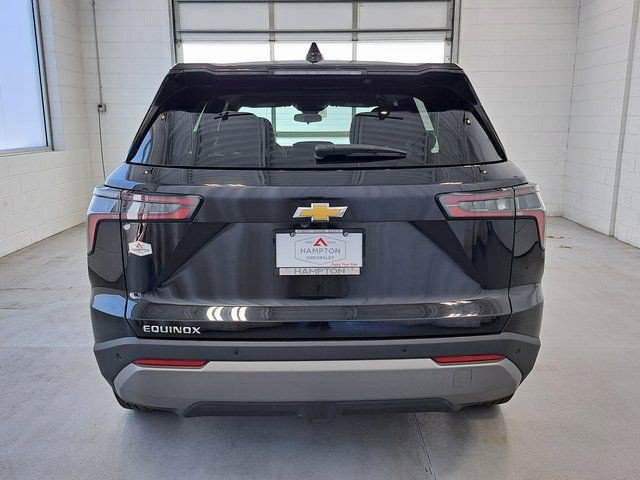 Used 2025 Chevrolet Equinox LT FWD image 6