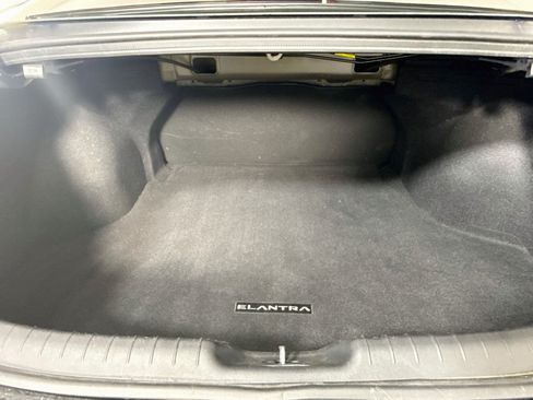 Used 2023 Hyundai Elantra SEL w/ Convenience Package FWD image 35
