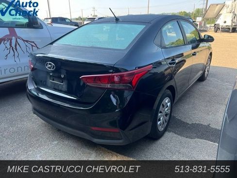Used 2018 Hyundai Accent SE FWD image 3