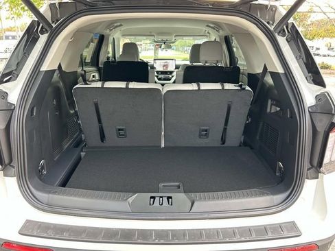 New 2026 Ford Explorer Active w/ Active Comfort Package image 21