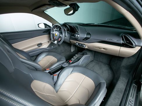 Used 2016 Ferrari 488 GTB image 24