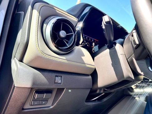 Used 2024 Chevrolet Colorado ZR2 w/ ZR2 Bison Edition AWD/4WD image 18