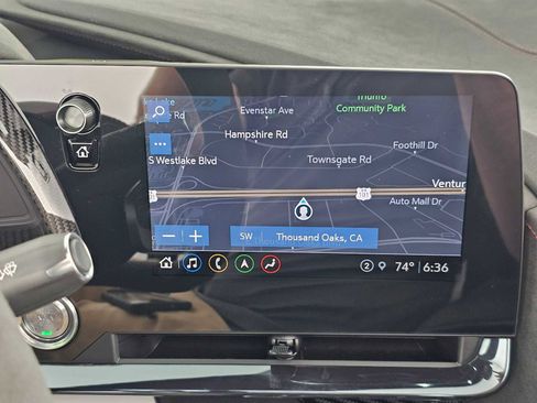 Used 2023 Chevrolet Corvette Stingray Premium Conv w/ Z51 Performance Package image 24