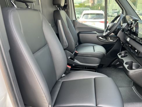 New 2026 Mercedes-Benz Sprinter 2500 image 22