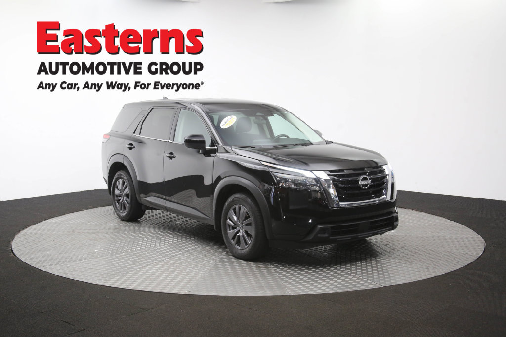 Used 2023 Nissan Pathfinder S AWD/4WD image 52