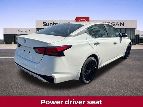 New 2025 Nissan Altima 2.5 SV w/ SV Special Edition Package image 17