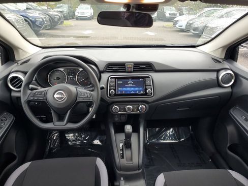 New 2025 Nissan Versa S w/ Trunk Package FWD image 9