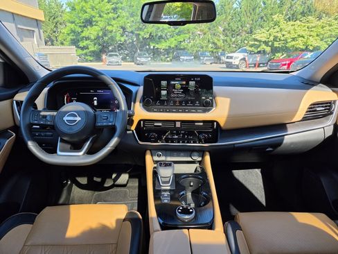 Used 2022 Nissan Rogue Platinum w/ Head-Up Display Package AWD/4WD image 23