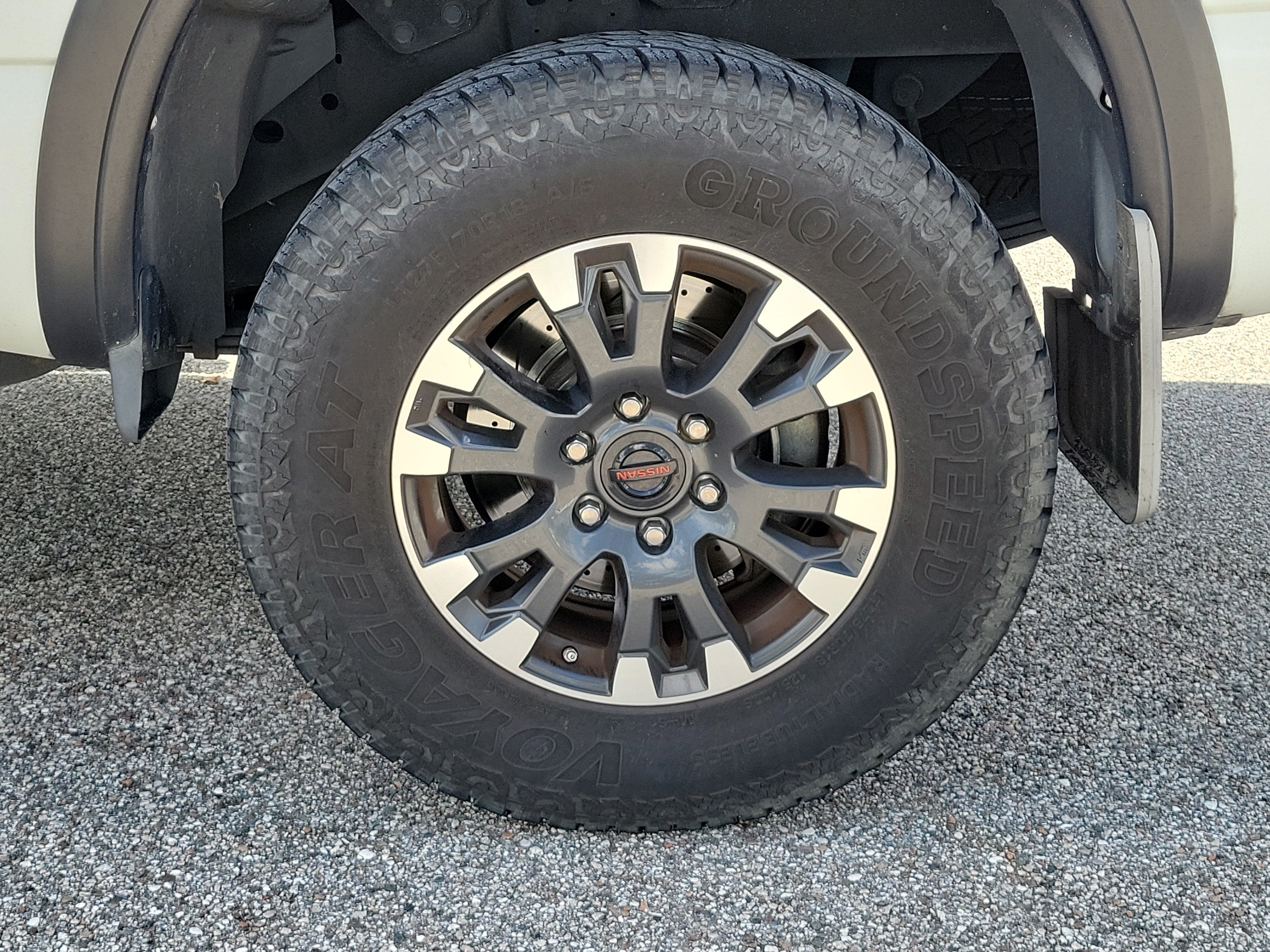 Used 2021 Nissan Titan PRO-4X w/ Pro-4x Convenience Package AWD/4WD image 9