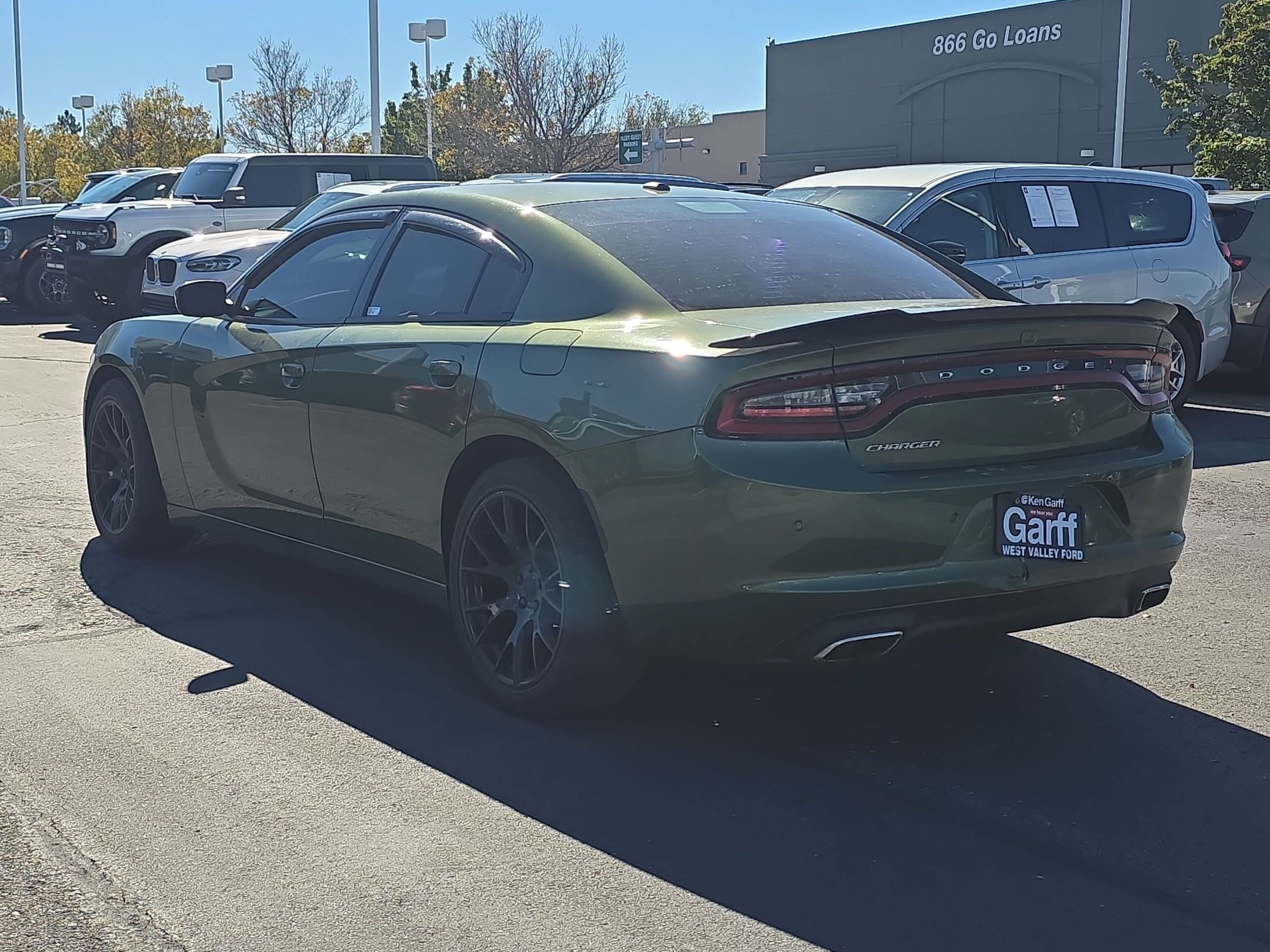 Used 2020 Dodge Charger SXT RWD image 8