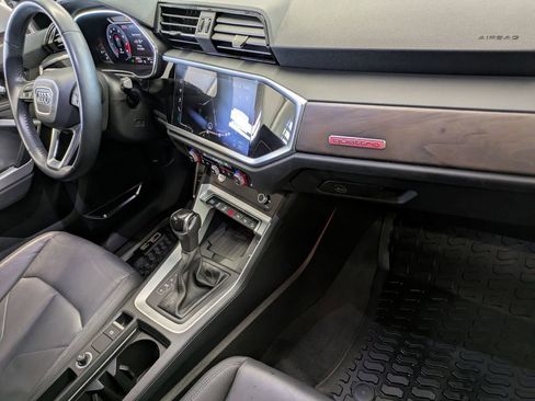 Used 2020 Audi Q3 2.0T Prestige w/ Prestige Package AWD/4WD image 40