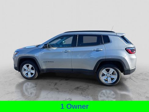 Certified 2022 Jeep Compass Latitude image 2