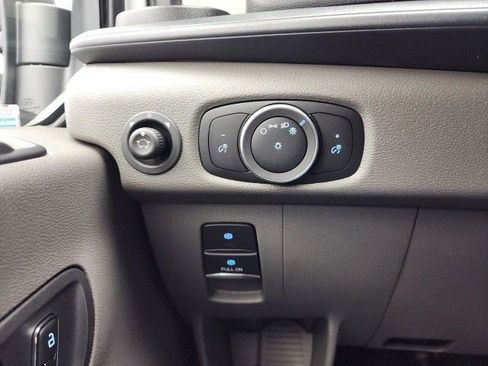 New 2024 Ford Transit 250 Low Roof RWD image 25