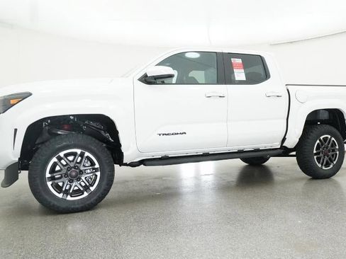 New 2025 Toyota Tacoma TRD Sport image 18