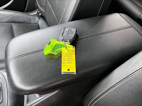 Used 2020 GMC Terrain SLT w/ Preferred Package image 34