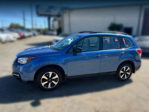 Used 2017 Subaru Forester 2.5i w/ Alloy Wheel Package image 6