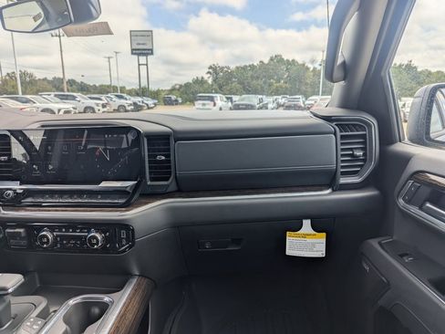 New 2026 GMC Sierra 1500 Elevation w/ Elevation Premium Package image 4