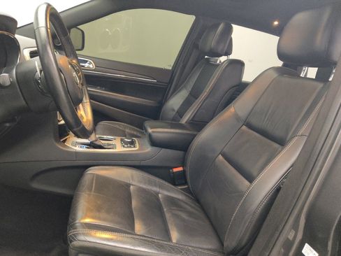 Used 2017 Jeep Grand Cherokee Limited AWD/4WD image 17