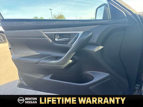 Used 2018 Nissan Altima 2.5 SR w/ SR Special Edition image 11