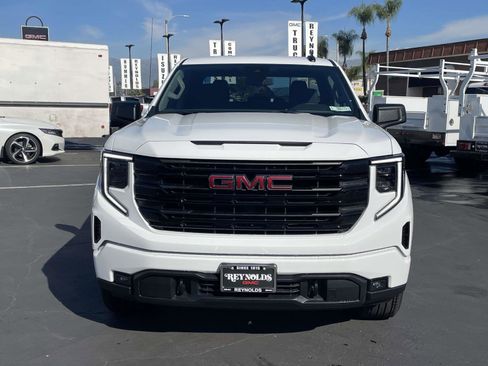 New 2026 GMC Sierra 1500 Elevation image 2