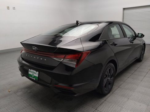 Used 2022 Hyundai Elantra SEL w/ Cargo Package FWD image 9
