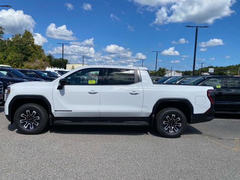 New 2026 GMC Sierra EV Elevation image 2