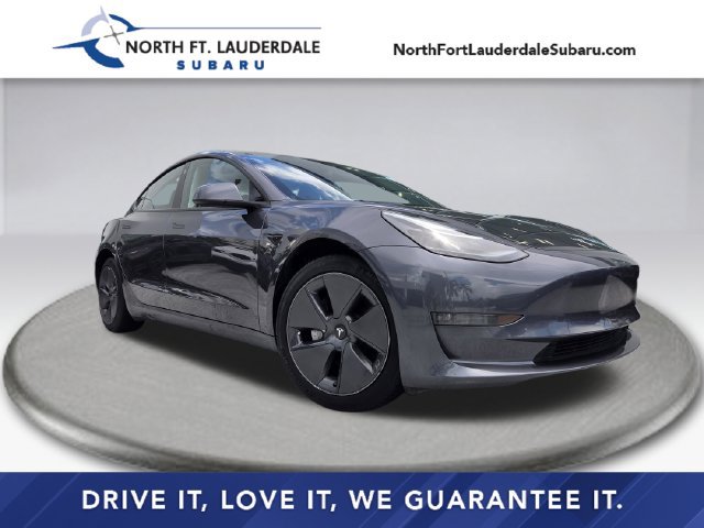 Used 2023 Tesla Model 3 Standard Range RWD image 1