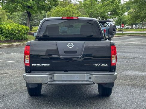 Used 2012 Nissan Frontier SV w/ SV Premium Utility Pkg AWD/4WD image 12