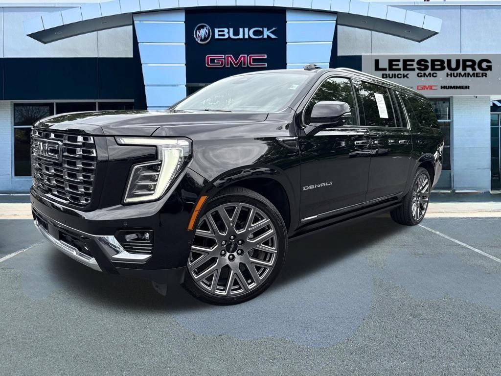 Used 2025 GMC Yukon XL Denali Ultimate AWD/4WD image 3