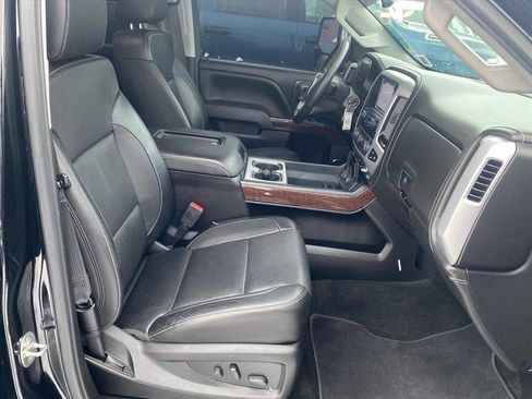 Used 2018 GMC Sierra 2500 SLT w/ Snow Plow Prep Package image 22