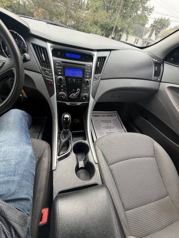 Used 2012 Hyundai Sonata GLS FWD image 15