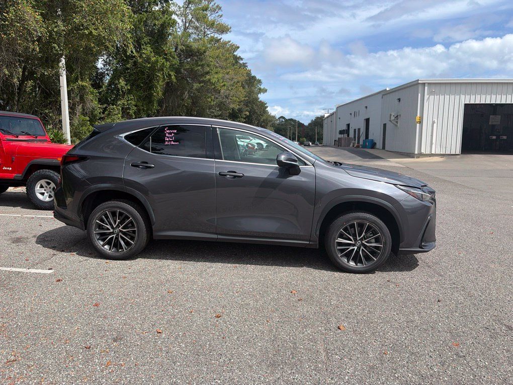 Used 2024 Lexus NX 250 FWD w/ Towing Package (2000 Lbs) image 2