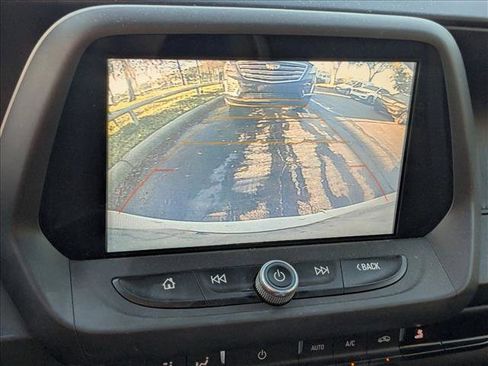 Used 2018 Chevrolet Camaro LT w/ Technology Package image 9